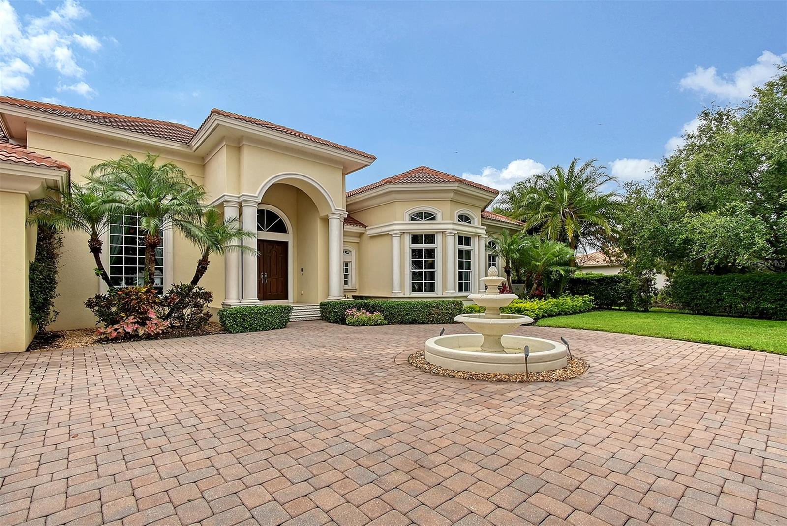 A4662879 Property Photo