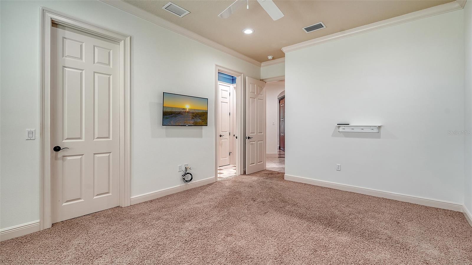 A4662879 Property Photo