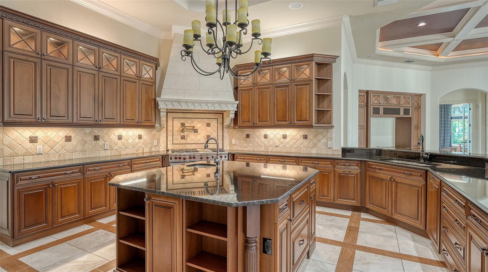 A4662879 Property Photo