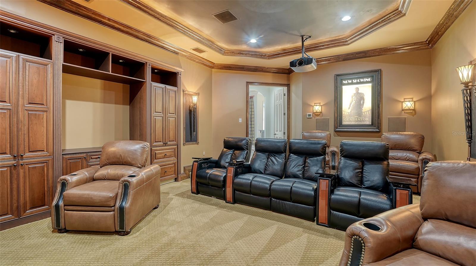 A4662879 Property Photo