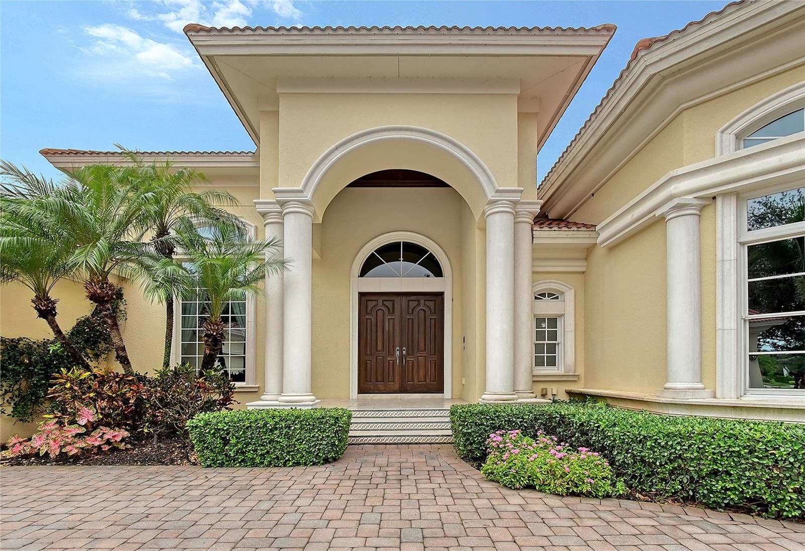 A4662879 Property Photo
