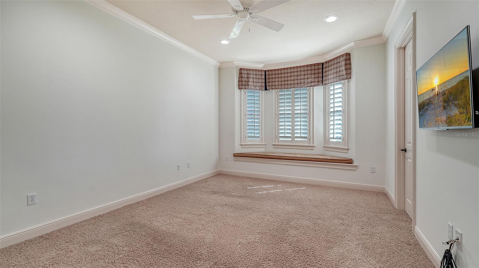 A4662879 Property Photo