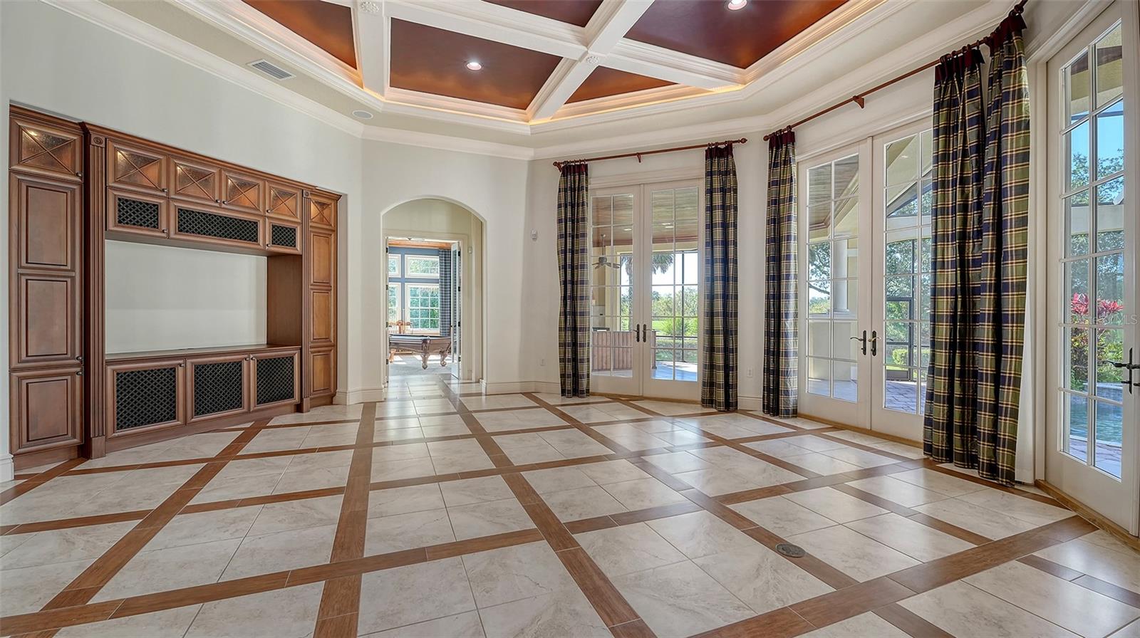 A4662879 Property Photo