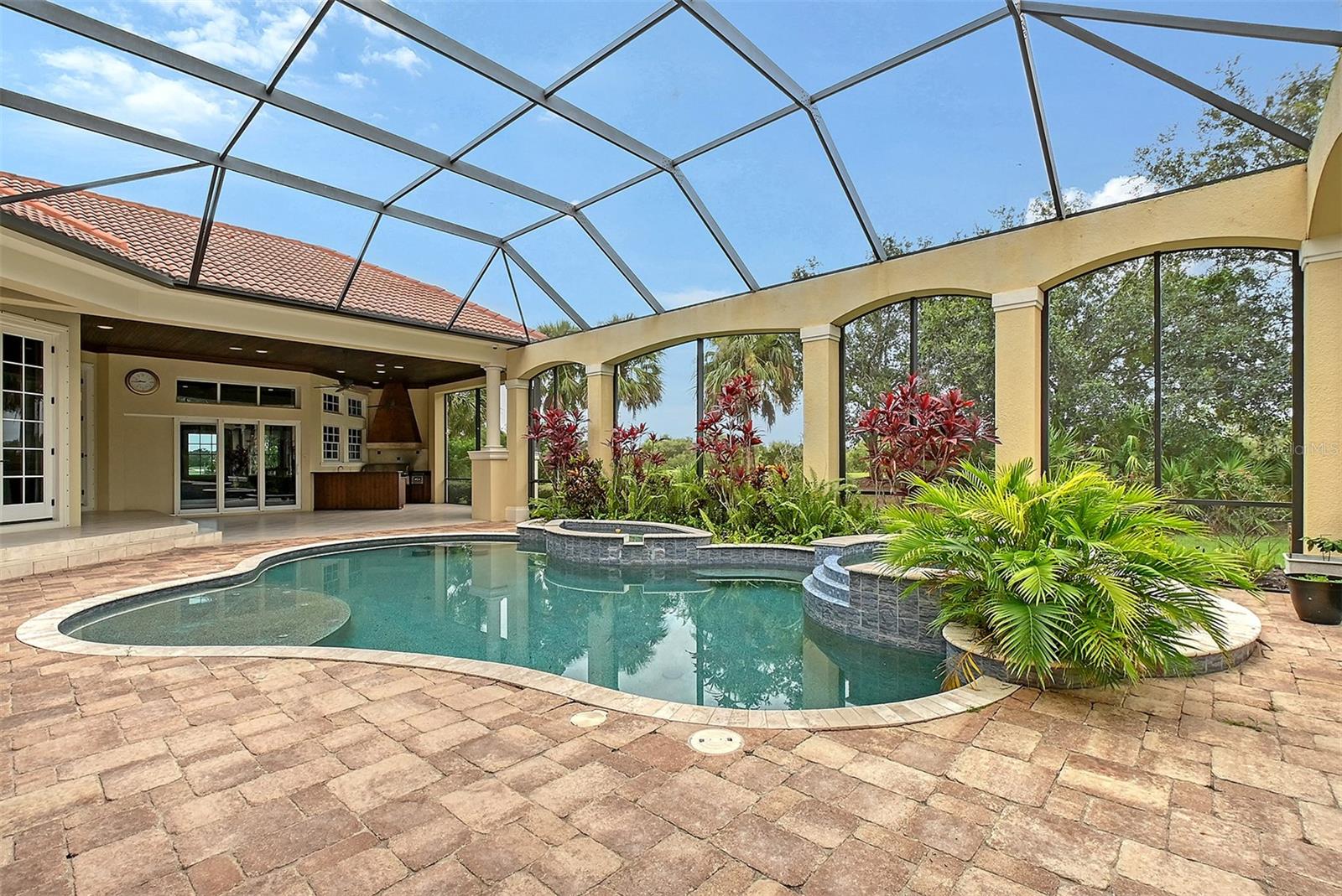 A4662879 Property Photo