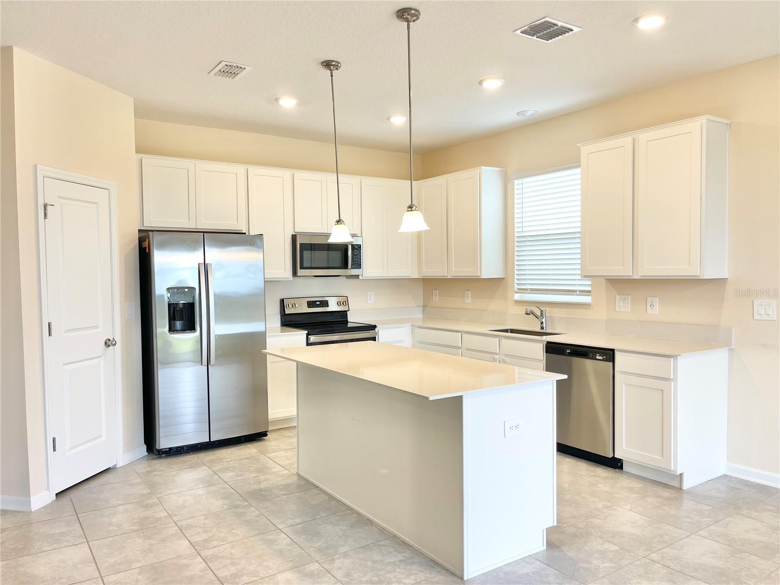 648 DARING DR, DAVENPORT, FL, 33837