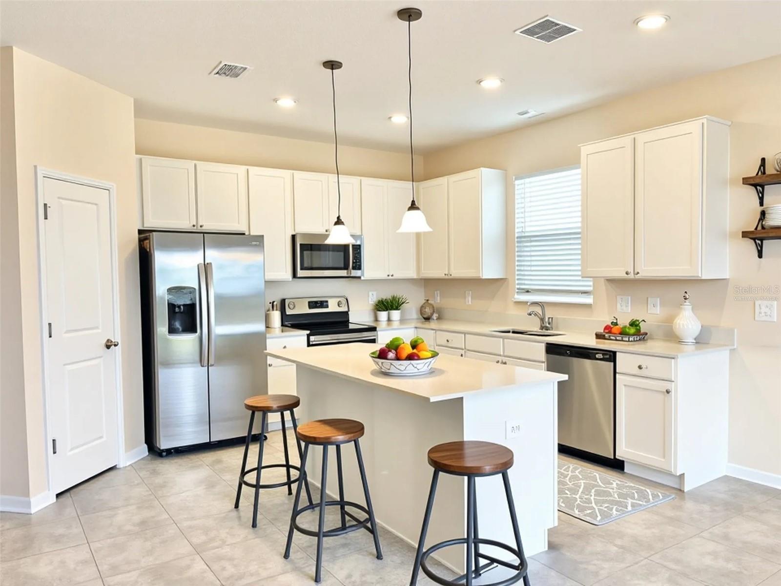 648 DARING DR, DAVENPORT, FL, 33837