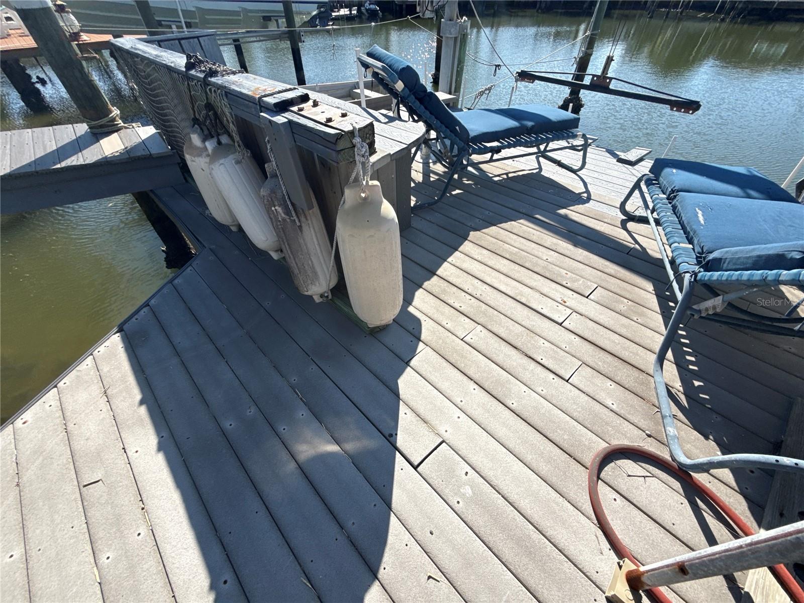 17714 LONG POINT DR, REDINGTON SHORES, FL, 33708