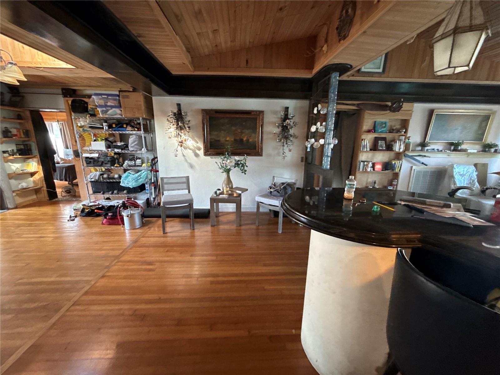 17714 LONG POINT DR, REDINGTON SHORES, FL, 33708