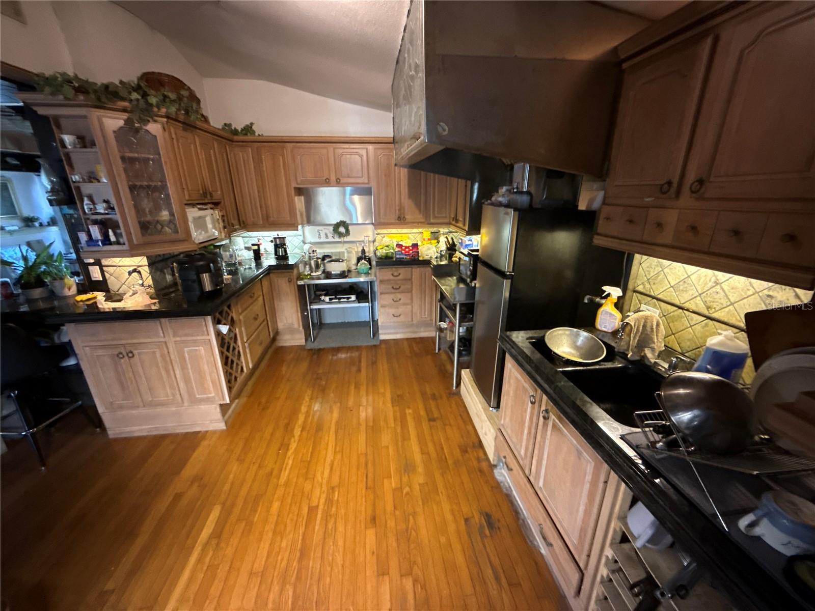 17714 LONG POINT DR, REDINGTON SHORES, FL, 33708