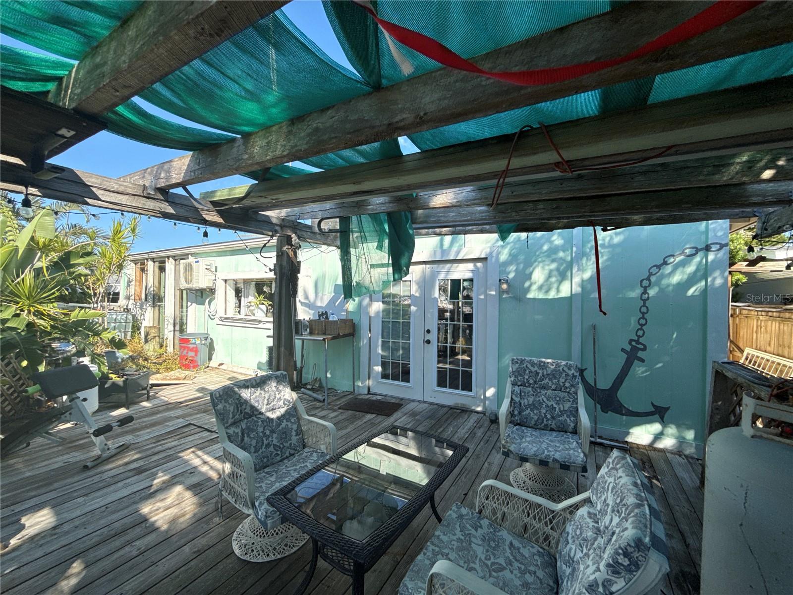 17714 LONG POINT DR, REDINGTON SHORES, FL, 33708