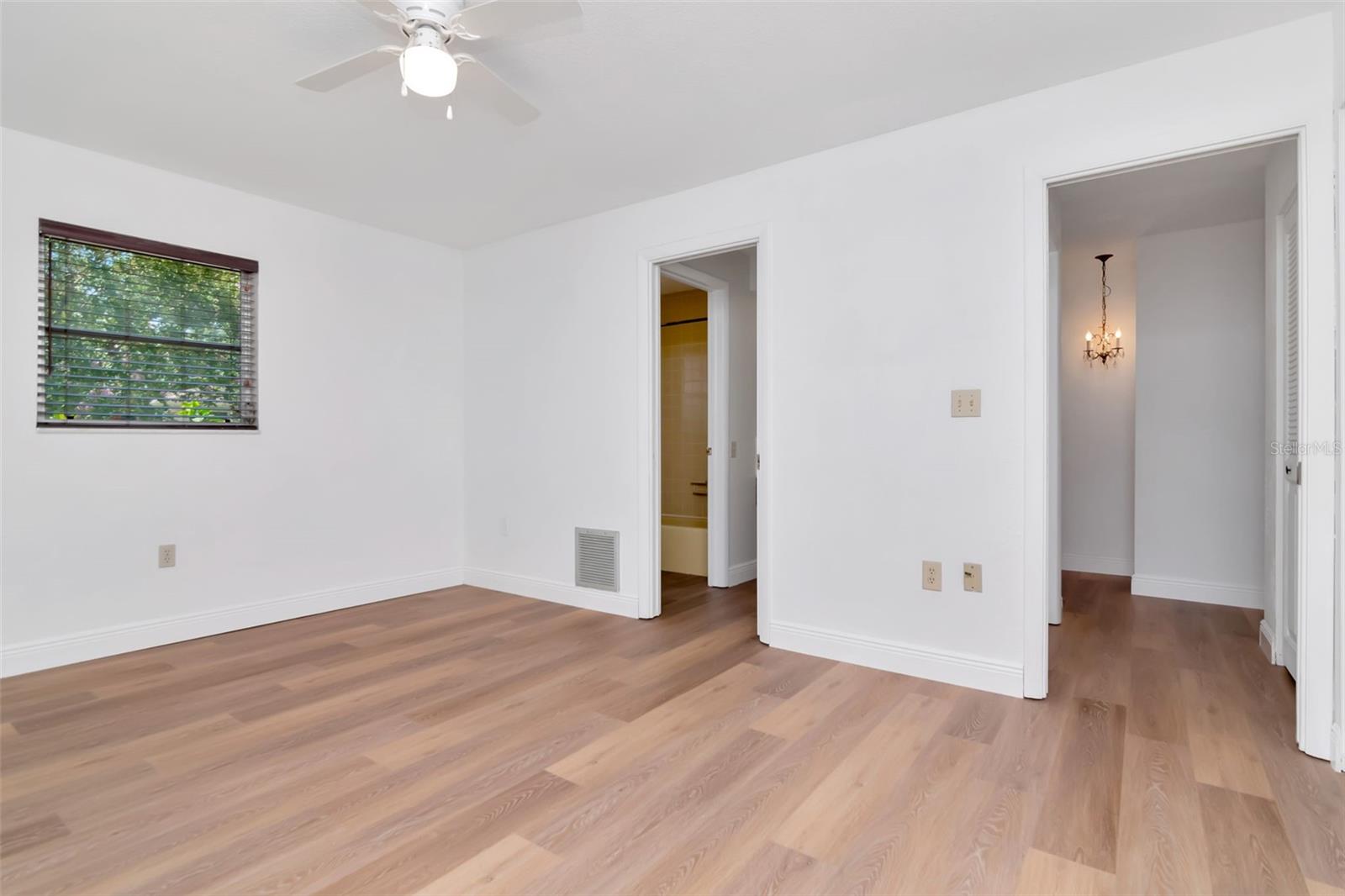 3250 CAUSEWAY DR, PALM HARBOR, FL, 34684