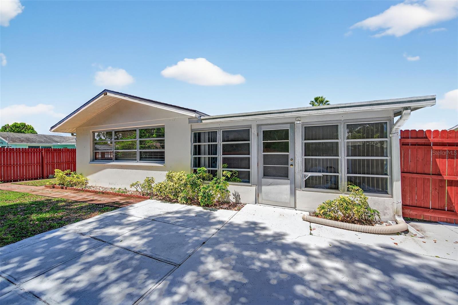 10404 LOQUAT DR, PORT RICHEY, FL, 34668