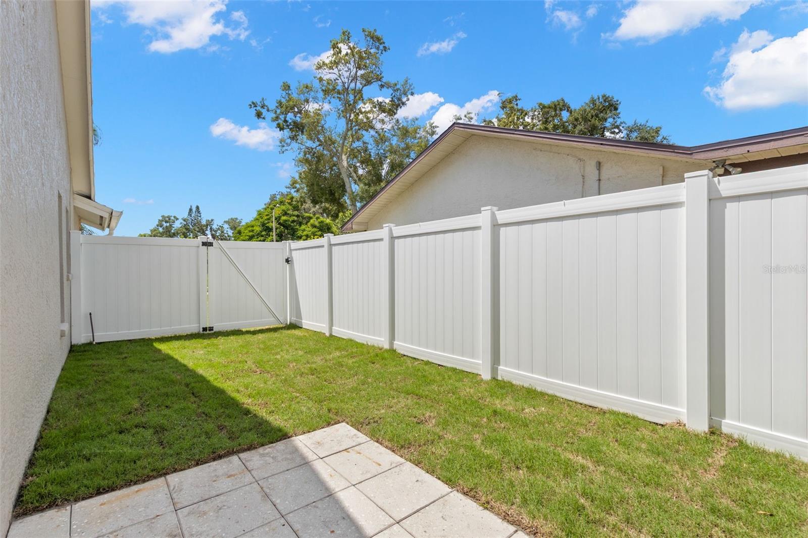 527 HUMPHRIES RD, SAFETY HARBOR, FL, 34695