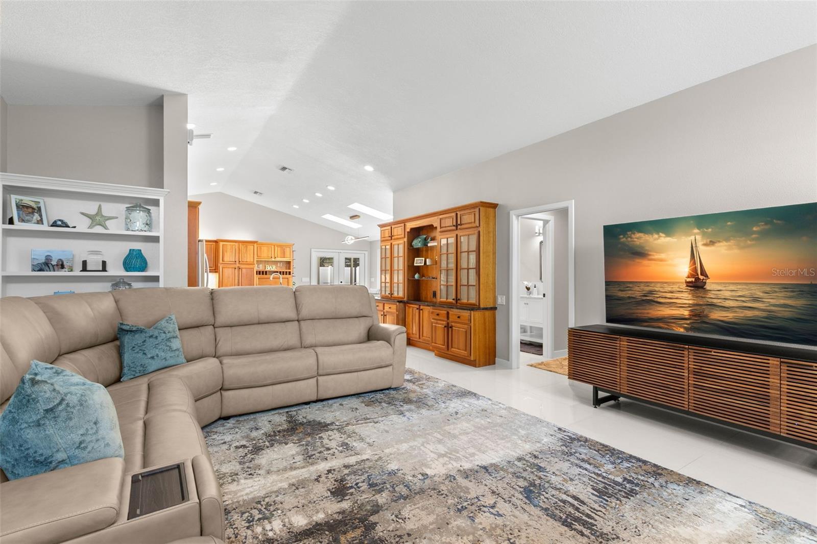 527 HUMPHRIES RD, SAFETY HARBOR, FL, 34695