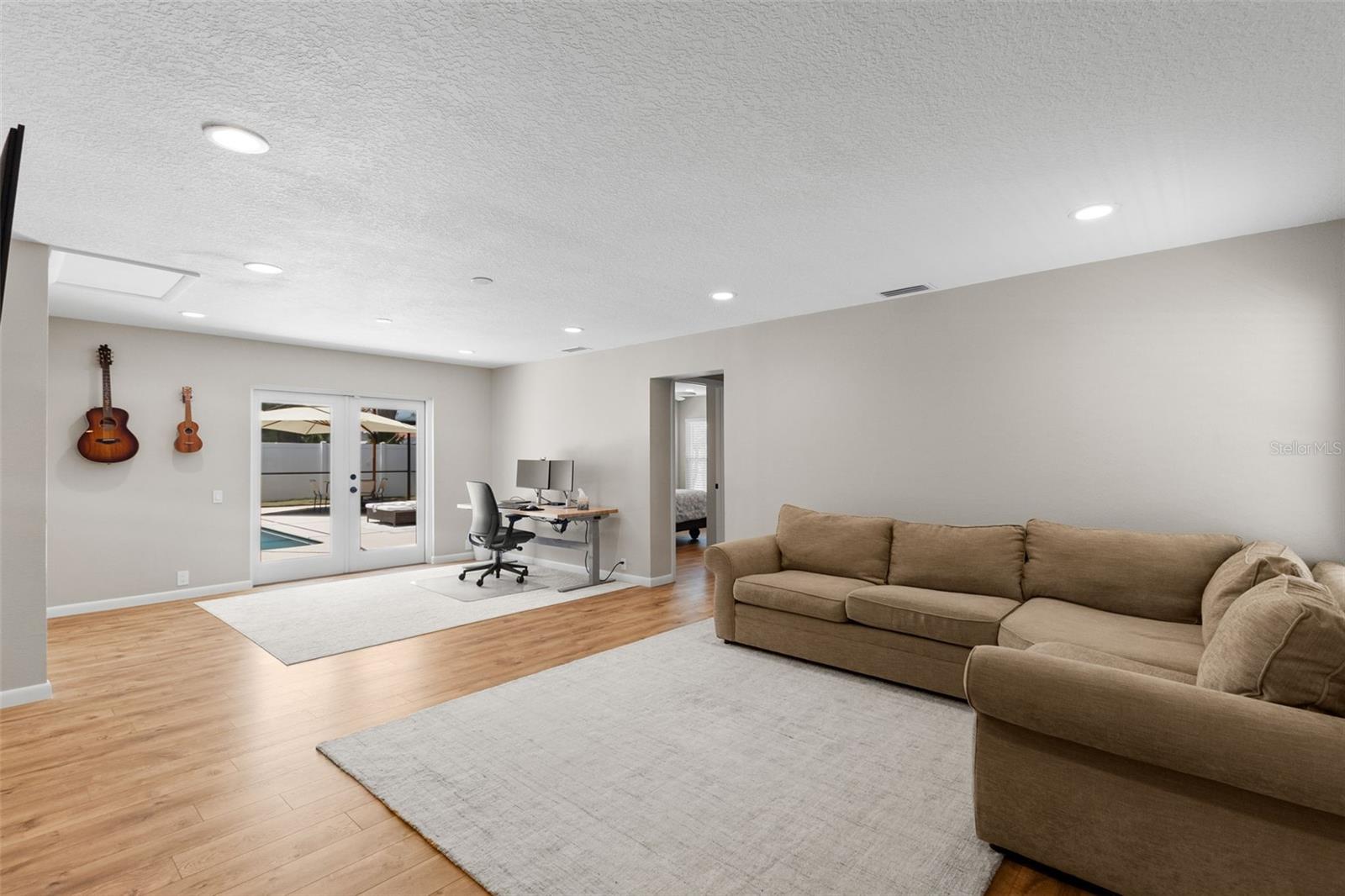 527 HUMPHRIES RD, SAFETY HARBOR, FL, 34695