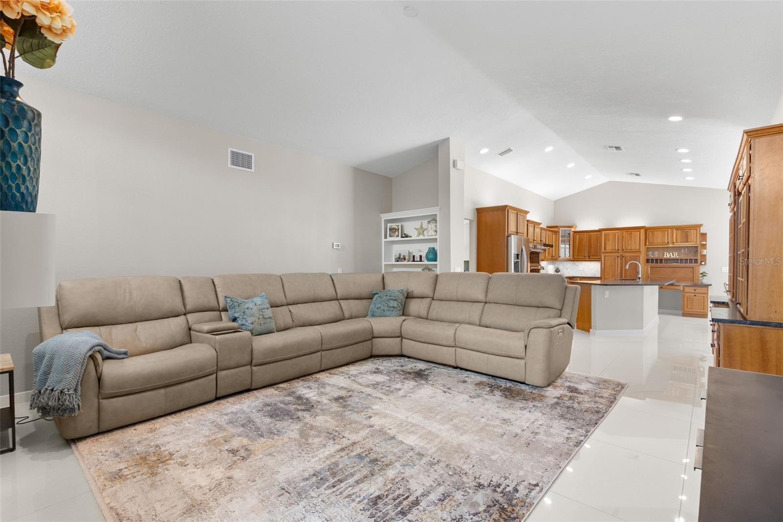 527 HUMPHRIES RD, SAFETY HARBOR, FL, 34695