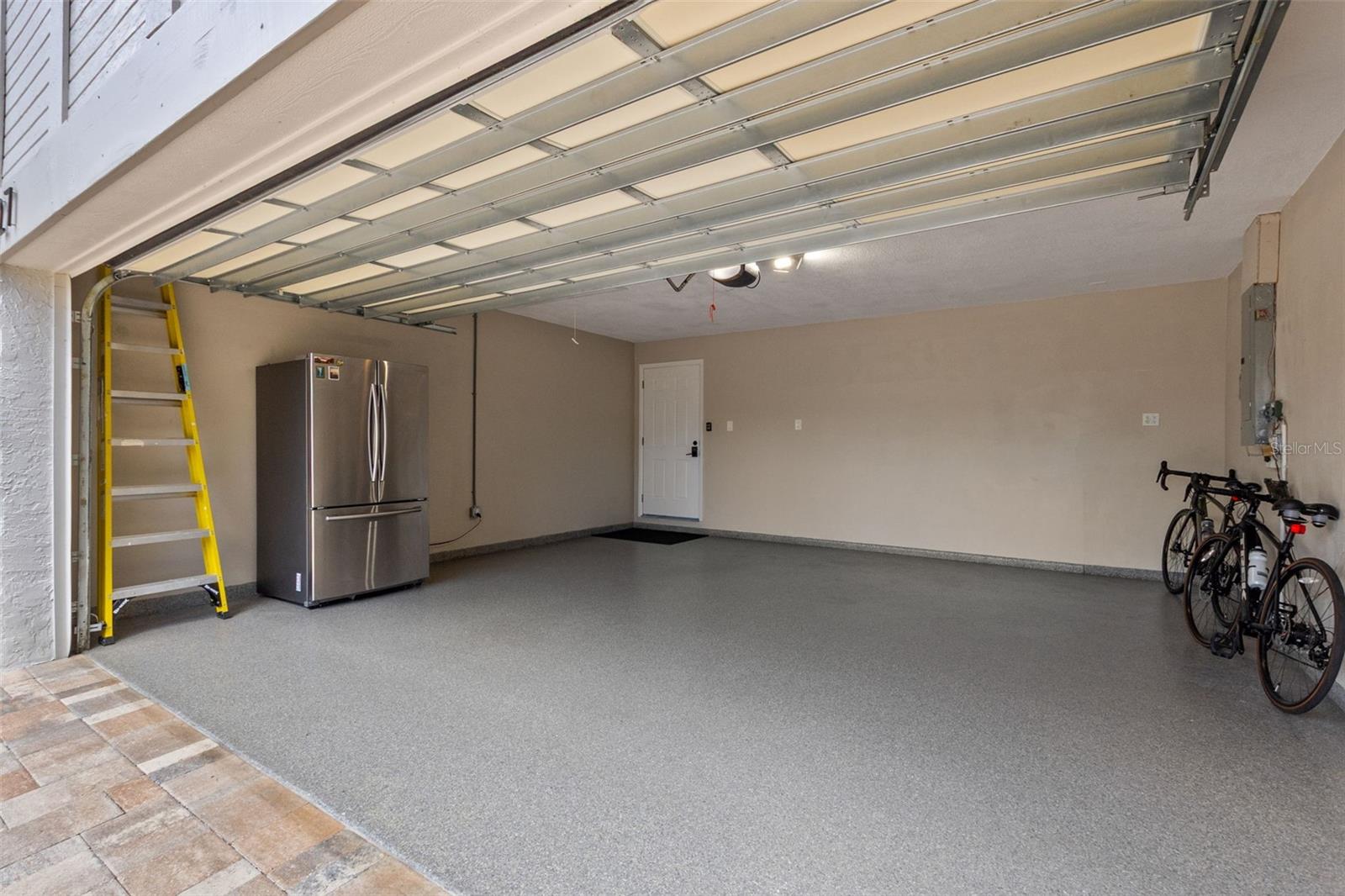 527 HUMPHRIES RD, SAFETY HARBOR, FL, 34695