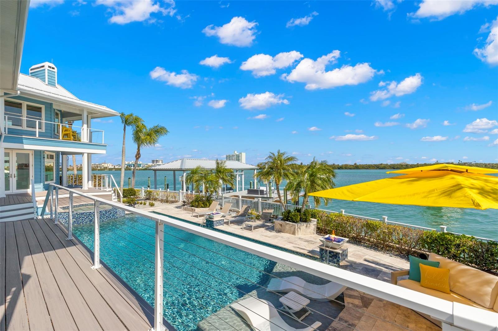 TB8420379 Property Photo