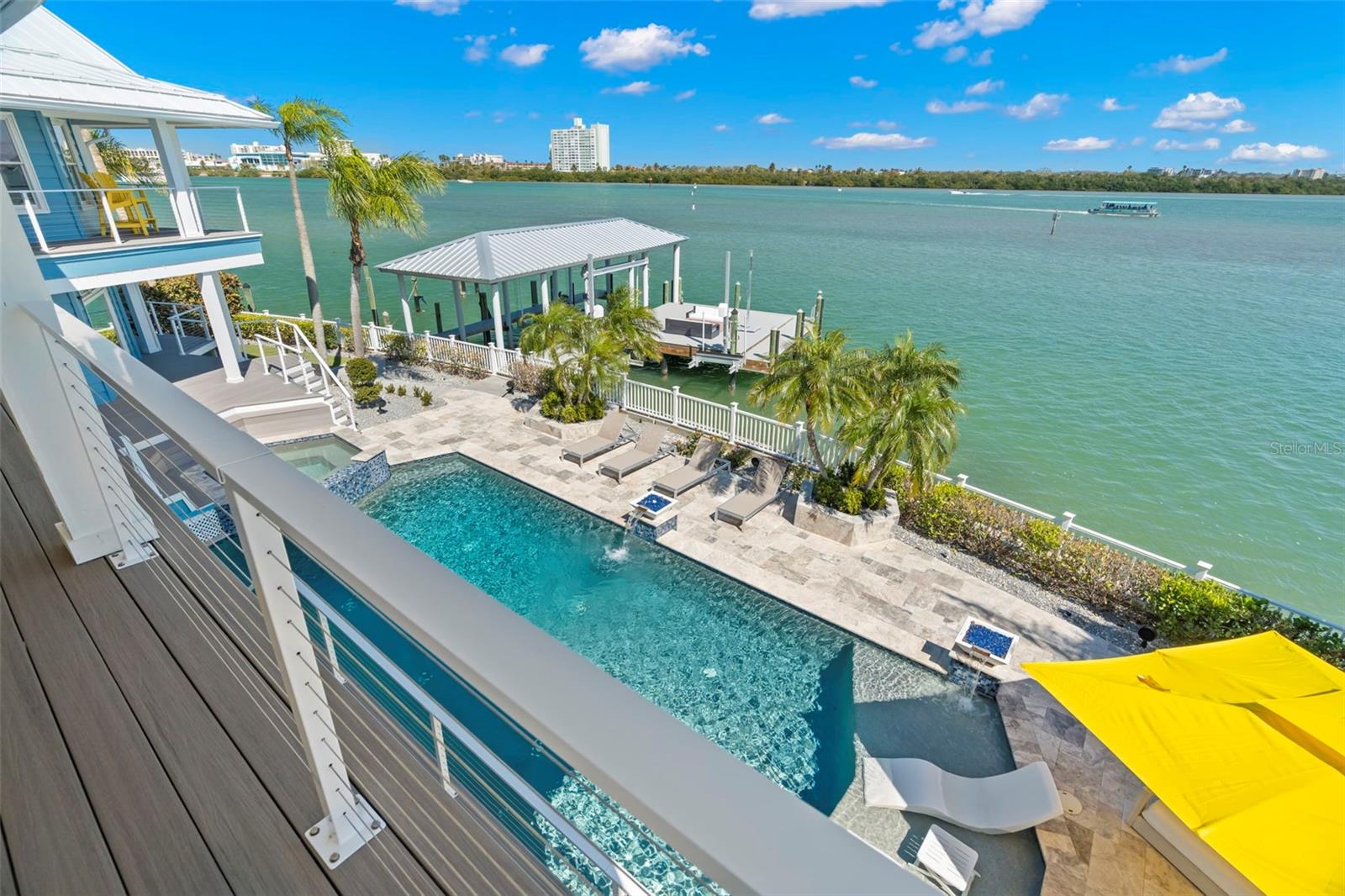 TB8420379 Property Photo