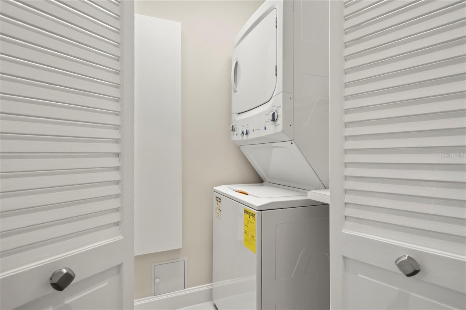 TB8420379 Property Photo