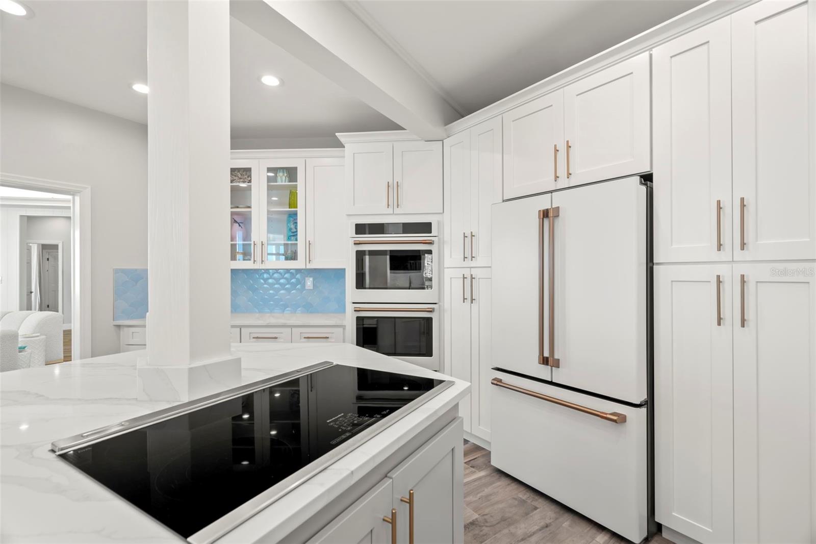 TB8420379 Property Photo