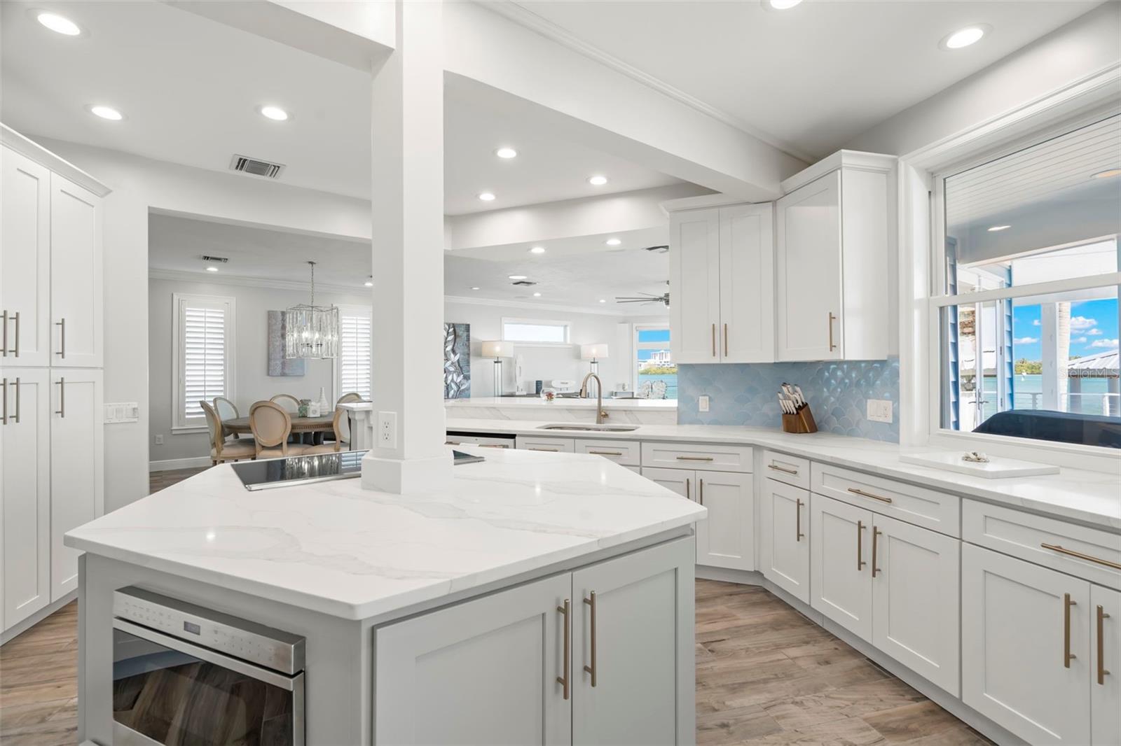 TB8420379 Property Photo