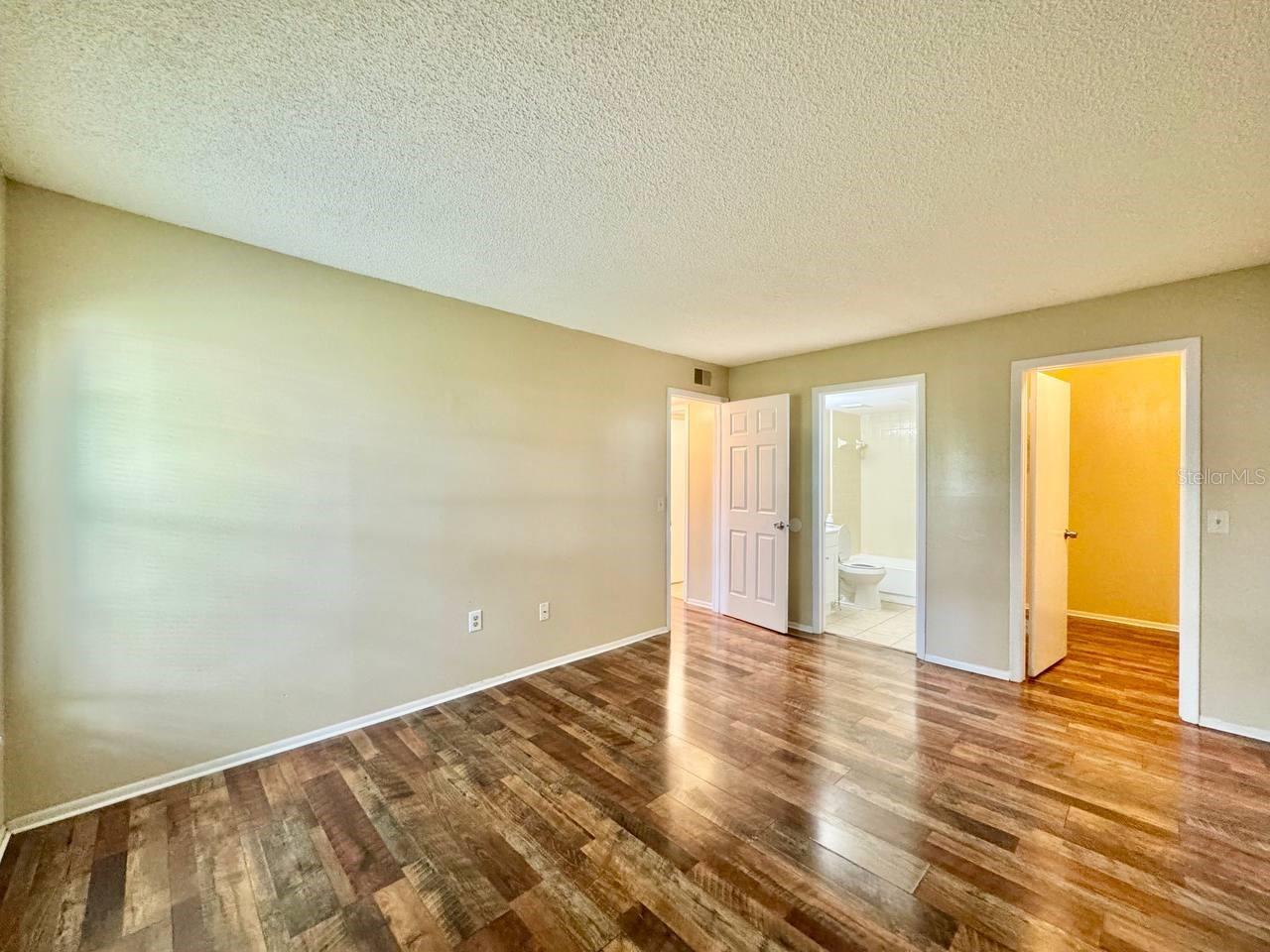 14419 HANGING MOSS CIR #101, TAMPA, FL, 33613