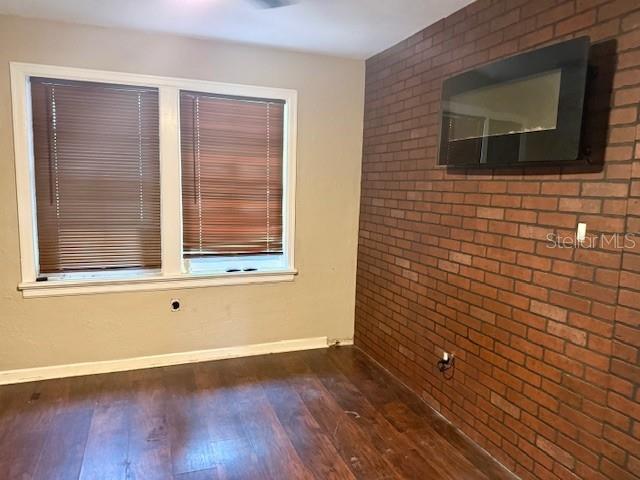 P4936043 Property Photo