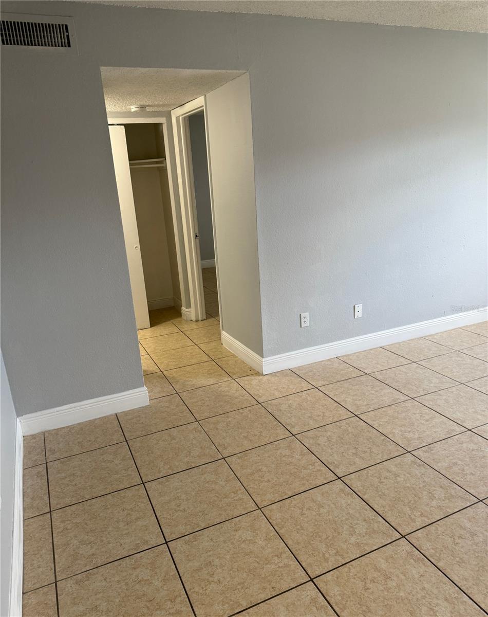 5325 CURRY FORD RD #G202, ORLANDO, FL, 32812