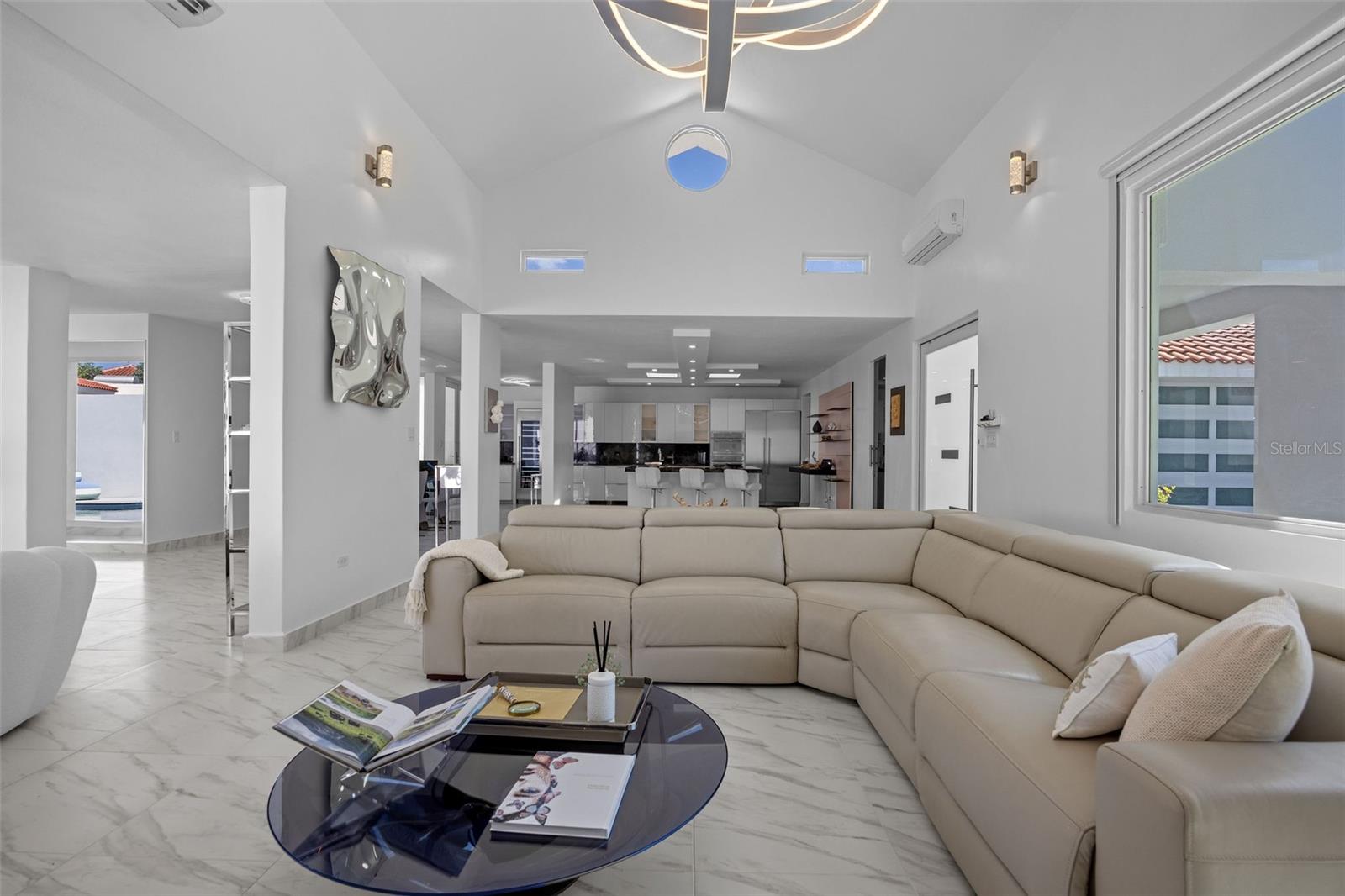 PR9115638 Property Photo