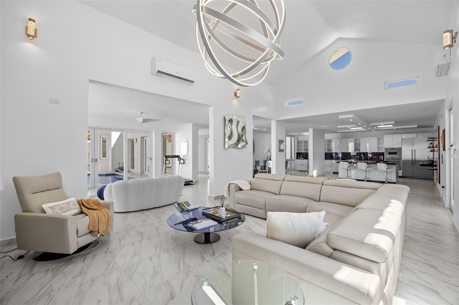 PR9115638 Property Photo