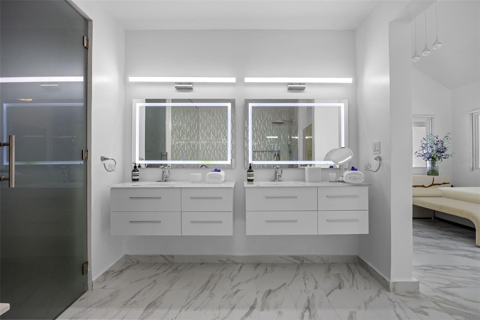 PR9115638 Property Photo