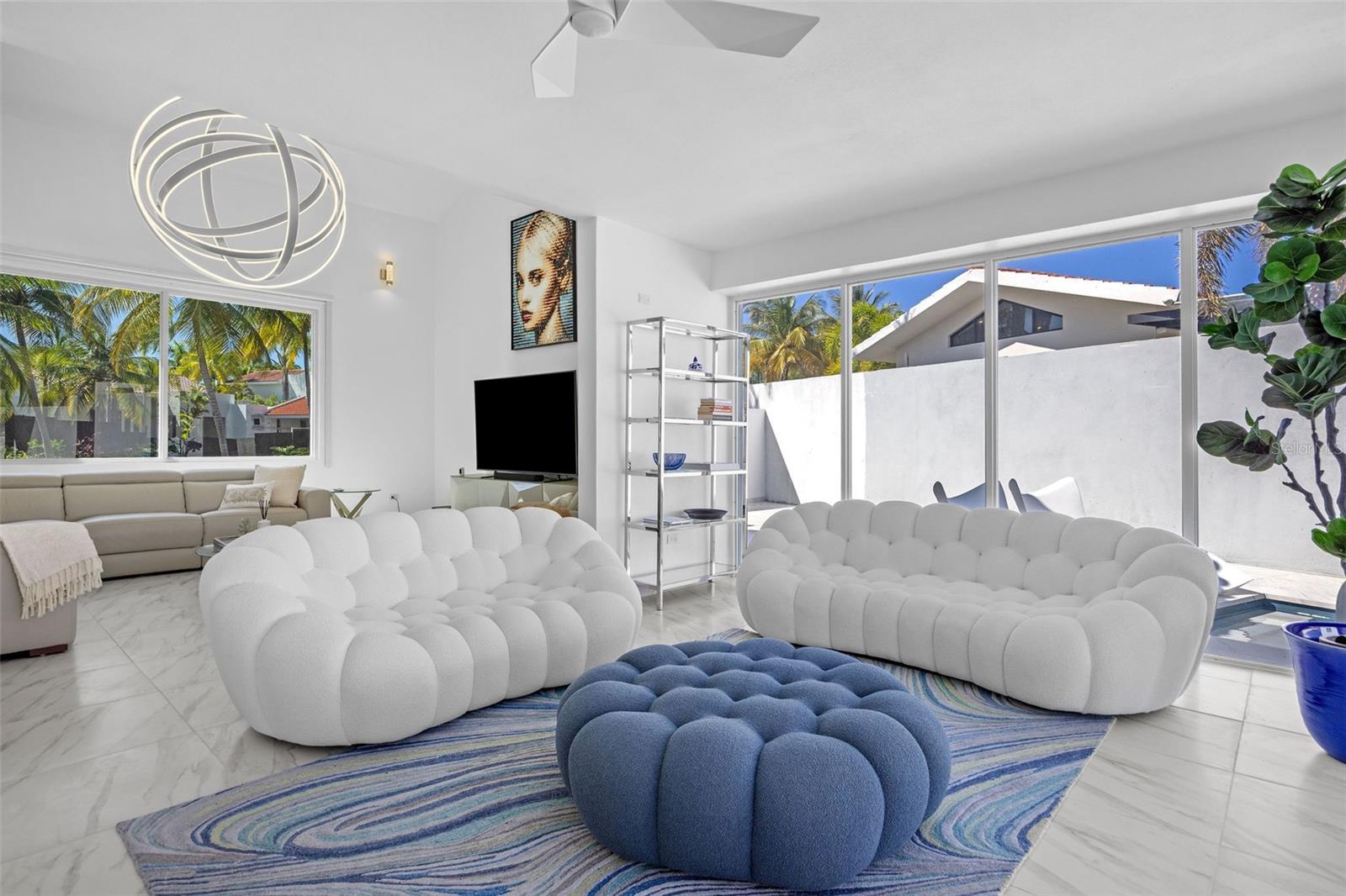 PR9115638 Property Photo