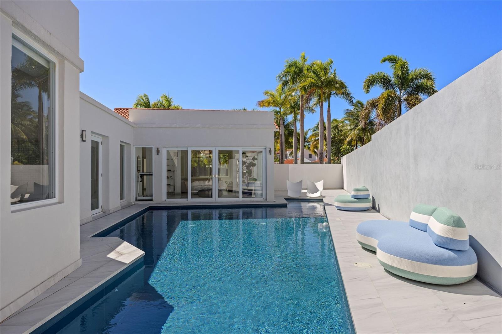 PR9115638 Property Photo