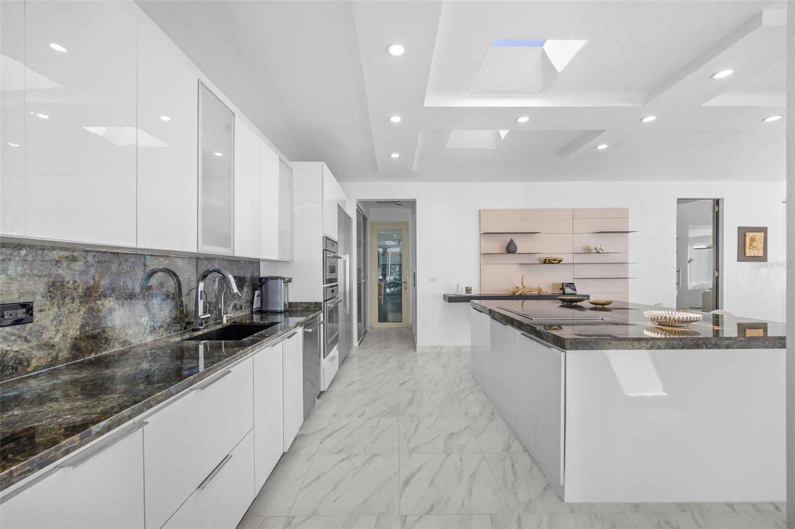 PR9115638 Property Photo