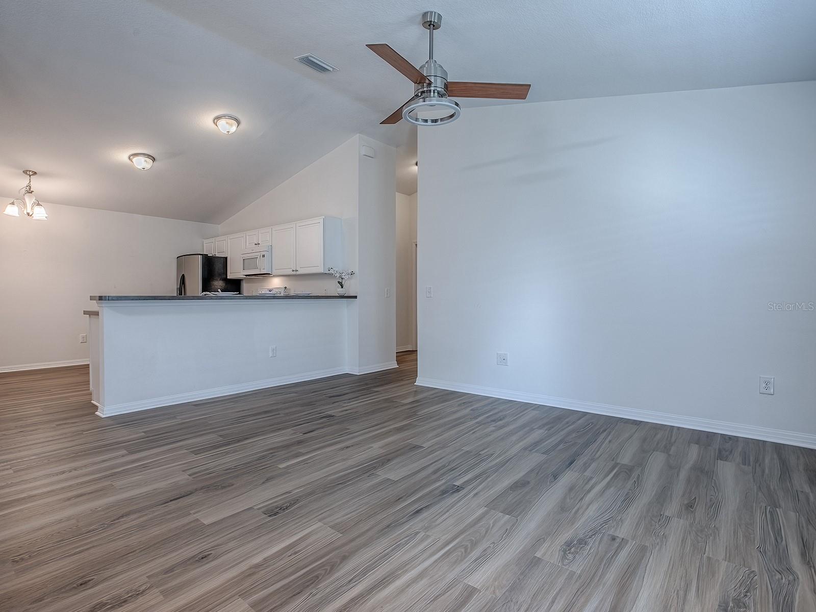 3090 LOYOLA CT, THE VILLAGES, FL, 32163