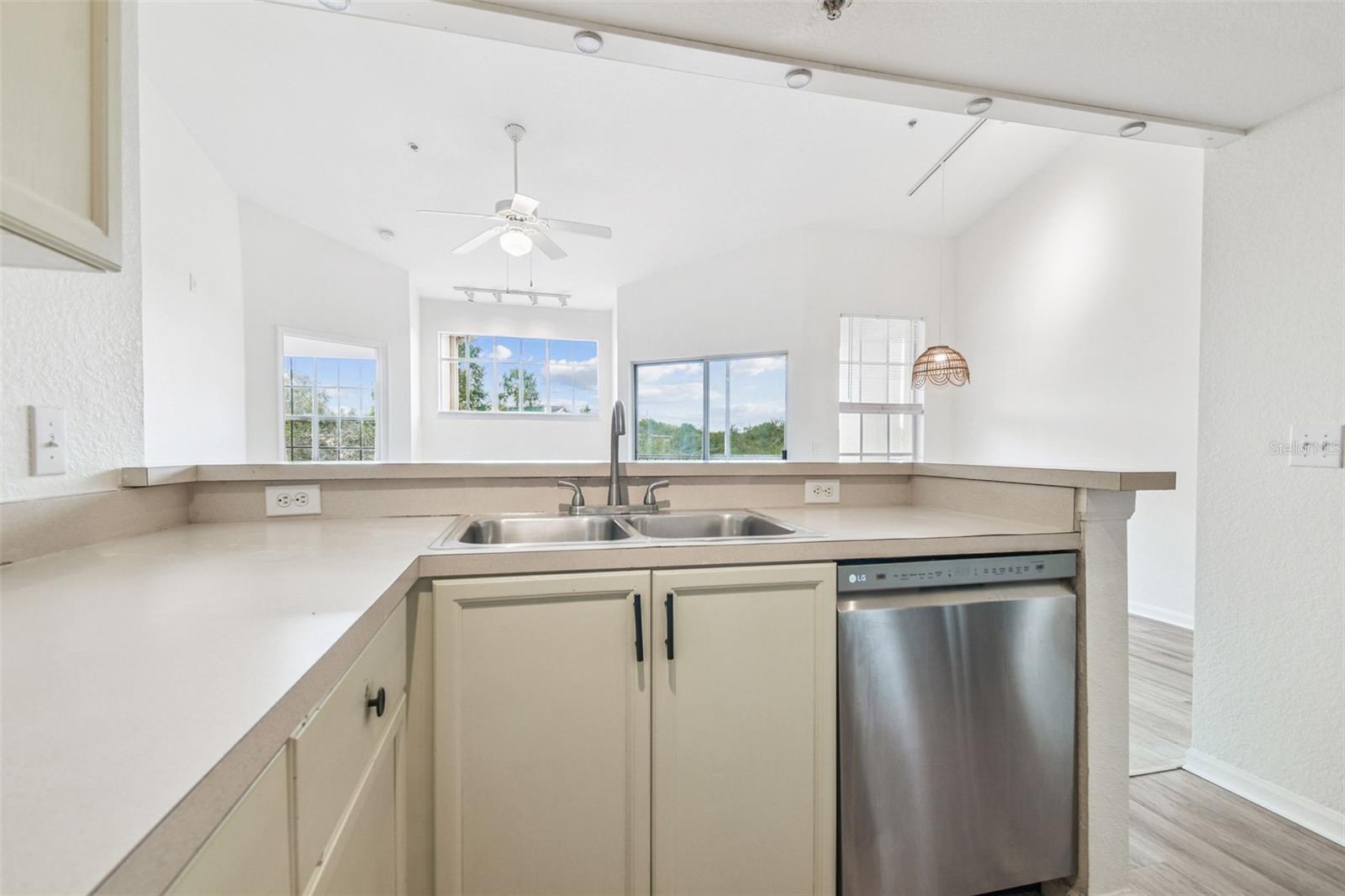 5125 PALM SPRINGS BLVD #7303, TAMPA, FL, 33647