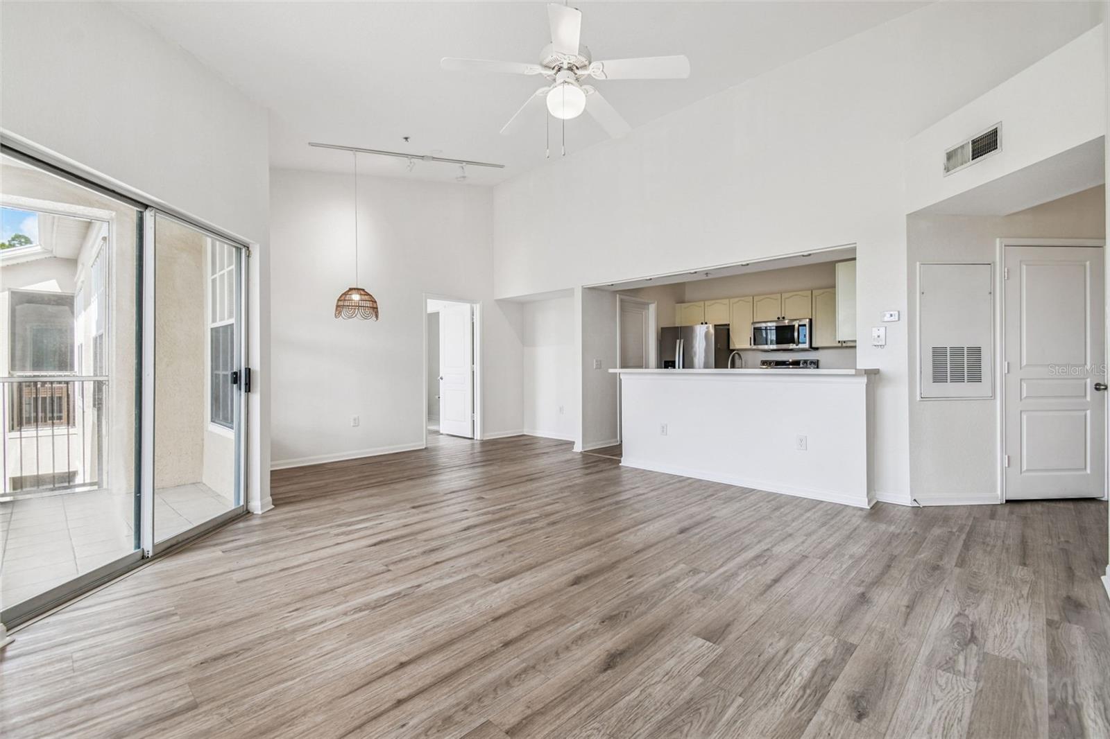 5125 PALM SPRINGS BLVD #7303, TAMPA, FL, 33647