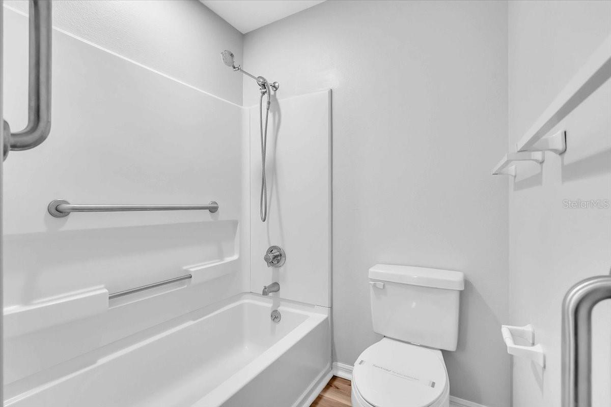 383 BOBBY JONES RD #383, SARASOTA, FL, 34232