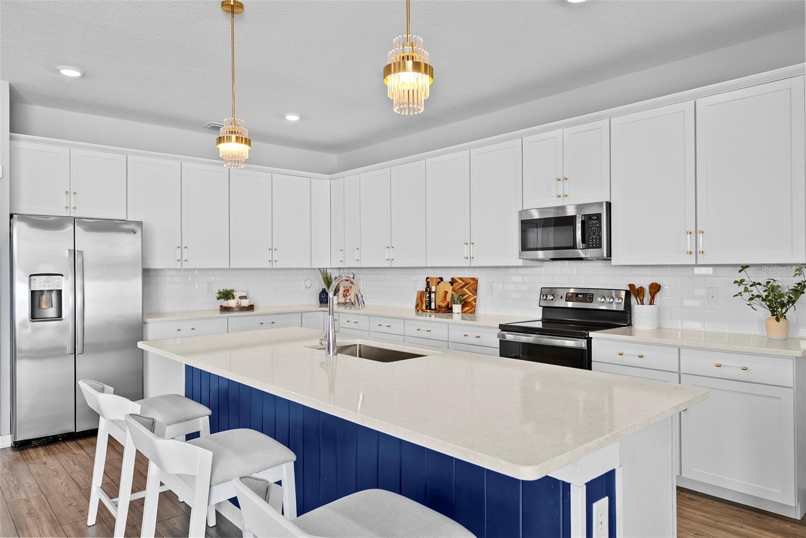 5834 S MACDILL AVE #A, TAMPA, FL, 33611