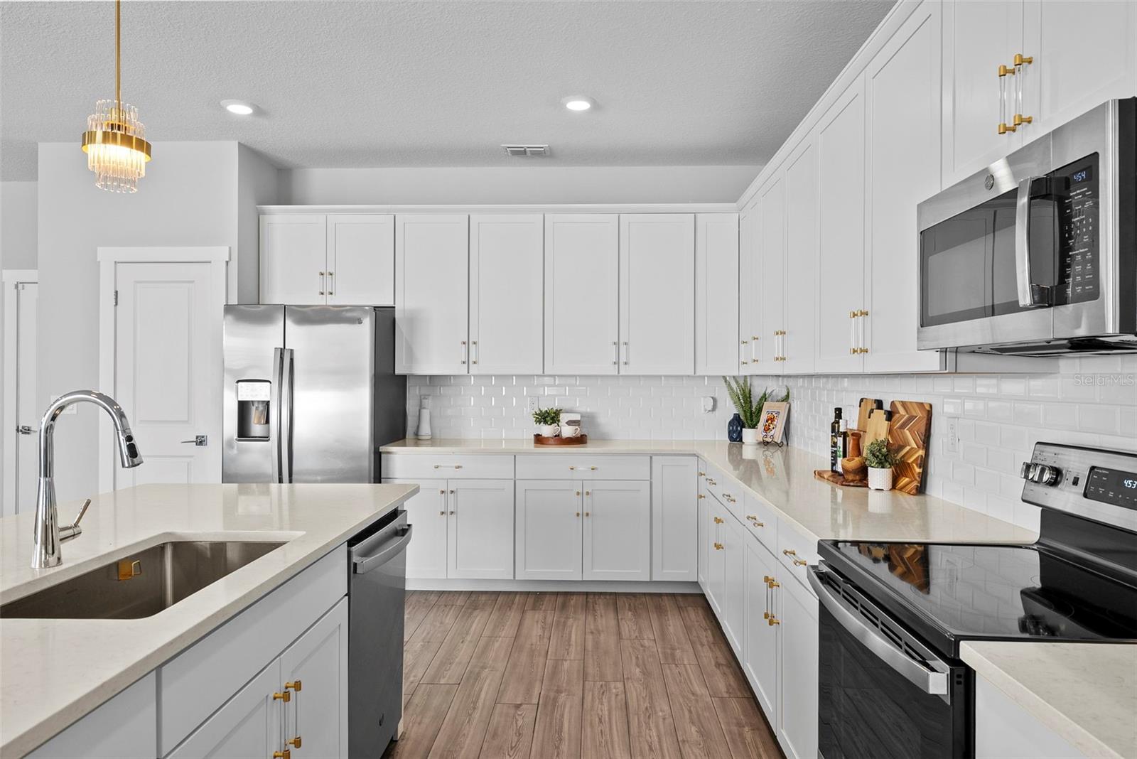 5834 S MACDILL AVE #A, TAMPA, FL, 33611