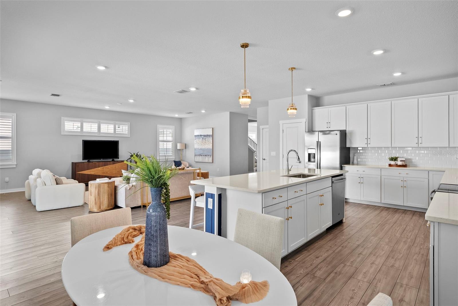 5834 S MACDILL AVE #A, TAMPA, FL, 33611