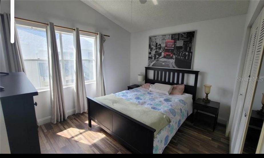 O6338380 Property Photo