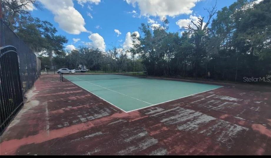 O6338380 Property Photo