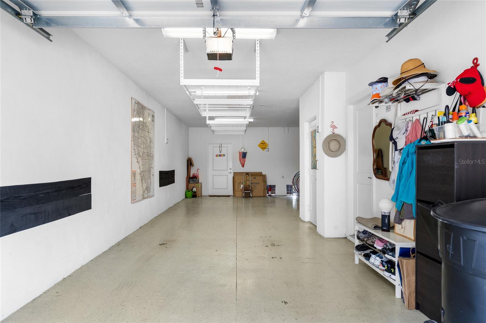 TB8420573 Property Photo