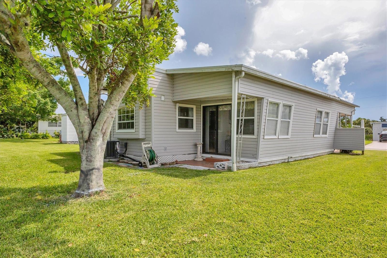 A4663023 Property Photo