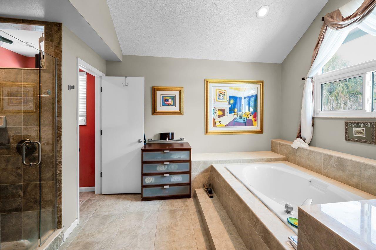 110 S WOODCREEK DR S, SAFETY HARBOR, FL, 34695