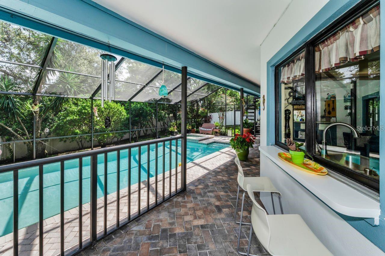 110 S WOODCREEK DR S, SAFETY HARBOR, FL, 34695