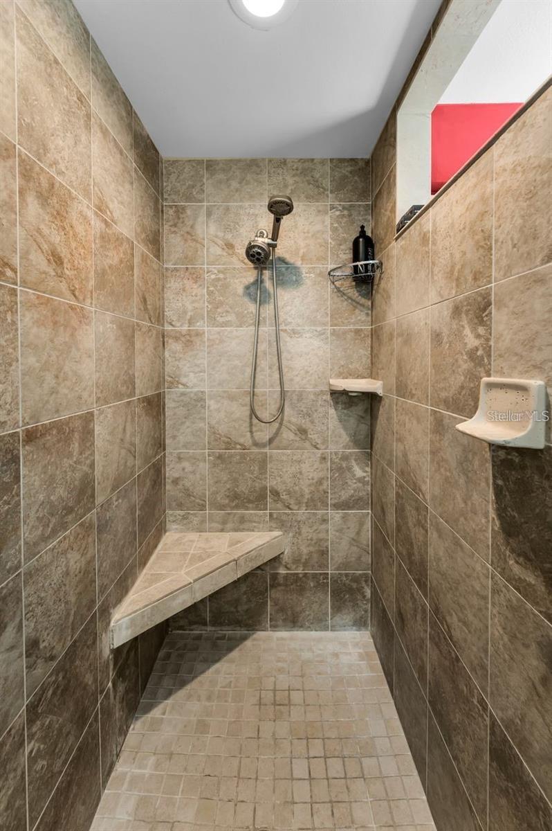 110 S WOODCREEK DR S, SAFETY HARBOR, FL, 34695