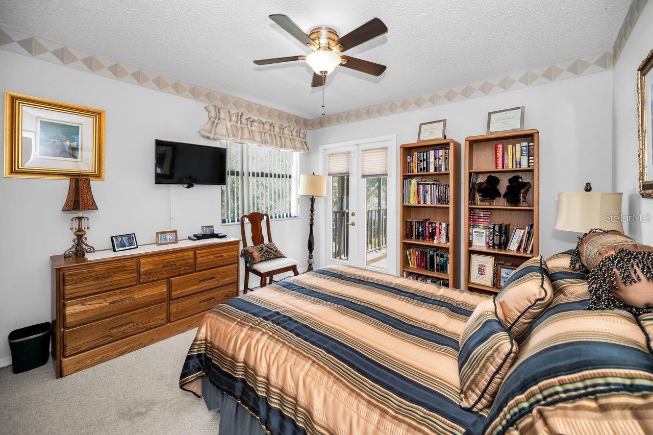 110 S WOODCREEK DR S, SAFETY HARBOR, FL, 34695